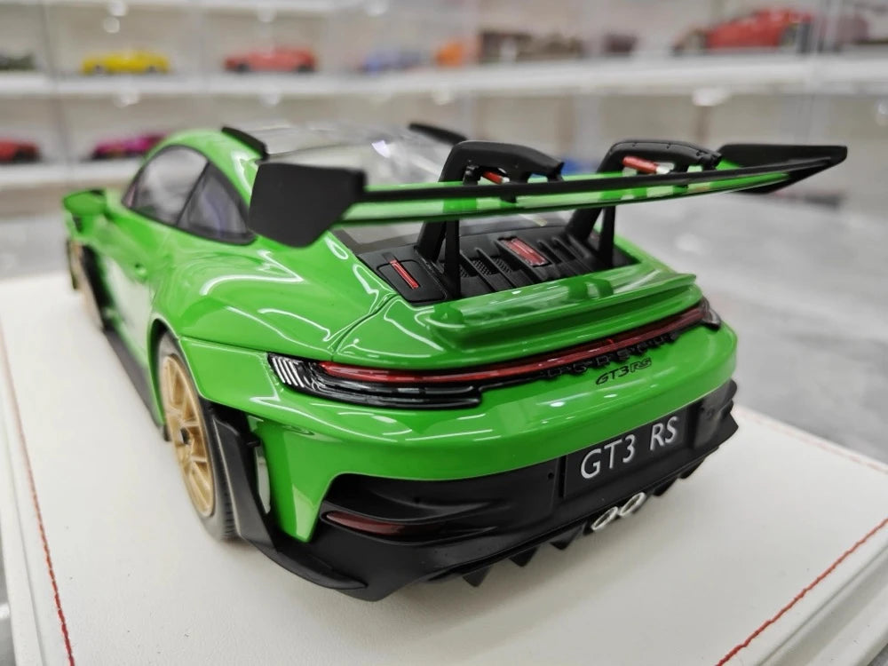 AI Model Porsche 2023 911 992 GT3 RS Green 1:18 – Collectible Resin Model Resin