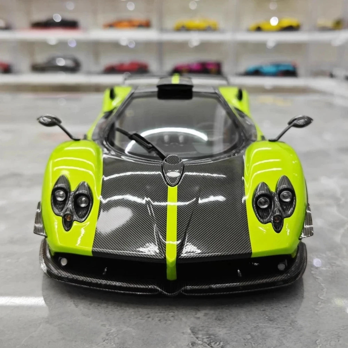 Almost Real Pagani 2009 Zonda Cinque Coupé Green 1:18 – Modelo de fundición a presión coleccionable