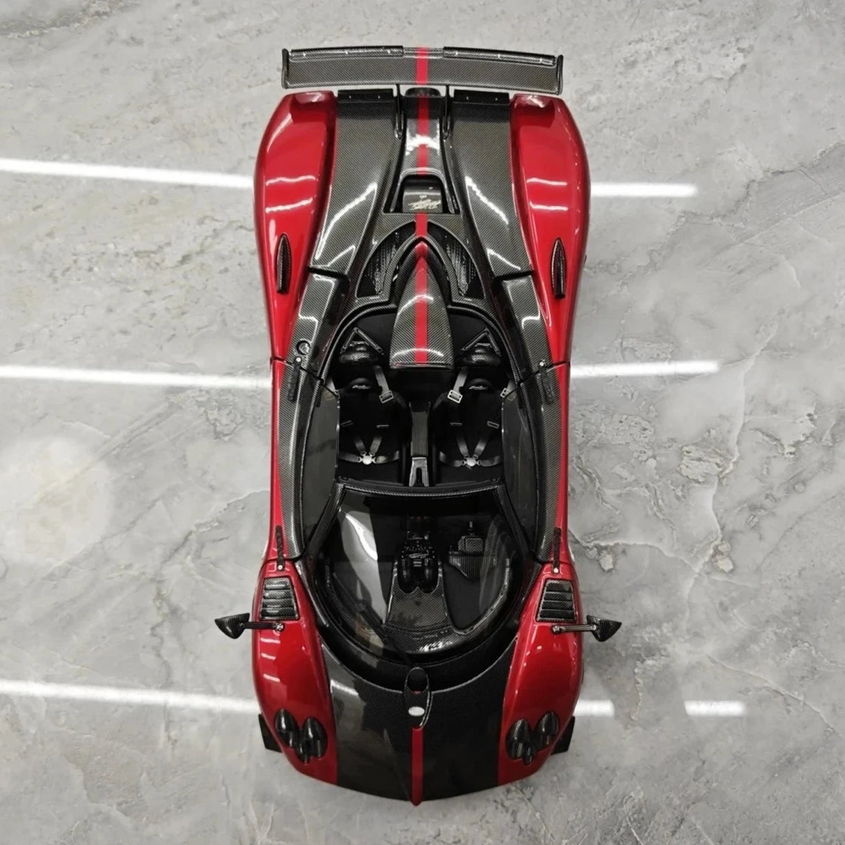 Almost Real Pagani 2009 Zonda Cinque Roadster Red 1:18 – Modelo de fundición a presión coleccionable