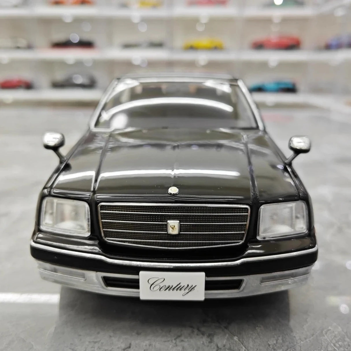 Almost Real Toyota 1997 Century Black 1:18 – Collectible Diecast Model Die-Cast