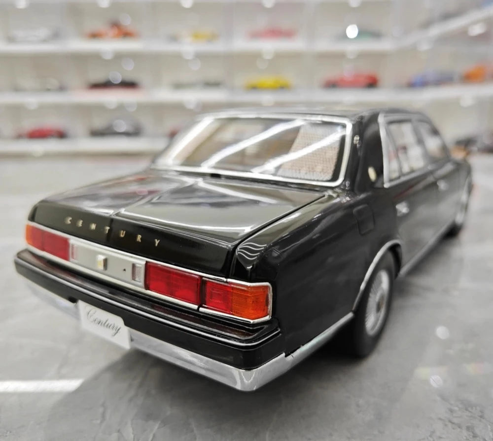 Almost Real Toyota 1997 Century Black 1:18 – Collectible Diecast Model Die-Cast