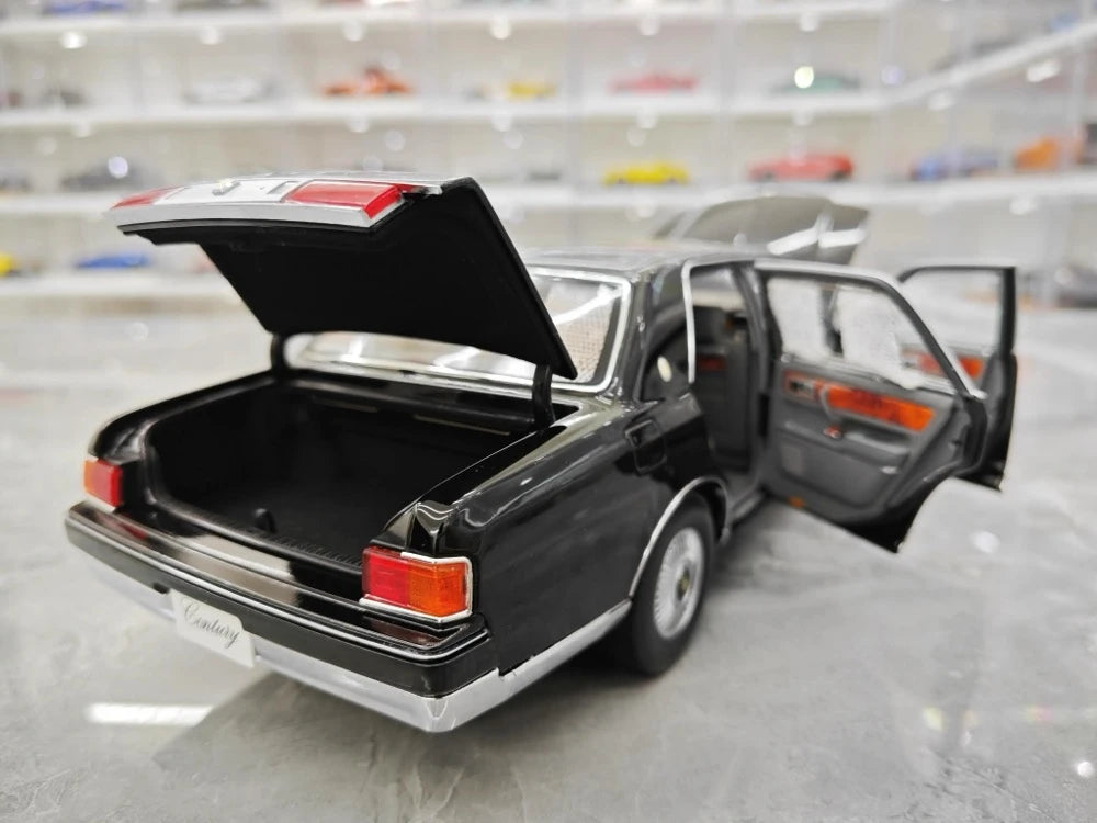 Almost Real Toyota 1997 Century Black 1:18 – Collectible Diecast Model Die-Cast
