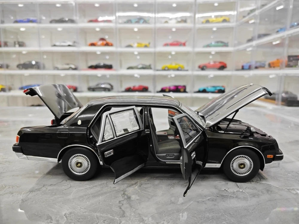 Almost Real Toyota 1997 Century Black 1:18 – Collectible Diecast Model Die-Cast