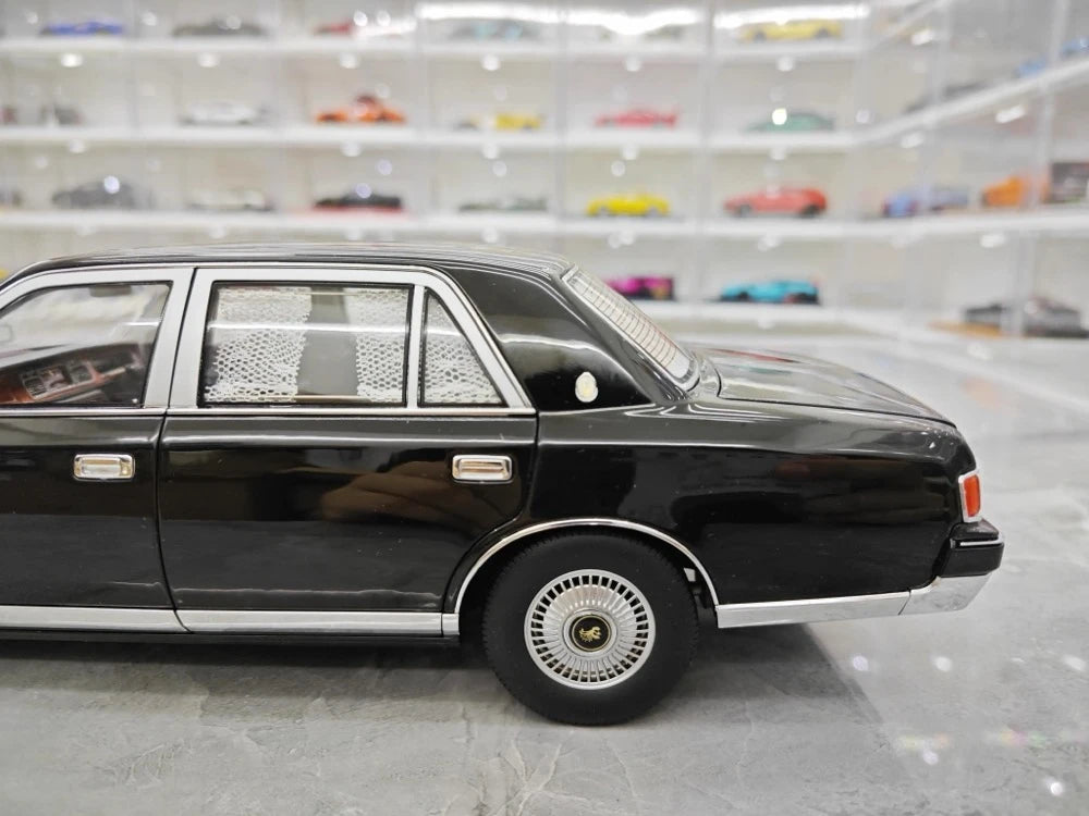 Almost Real Toyota 1997 Century Black 1:18 – Collectible Diecast Model Die-Cast