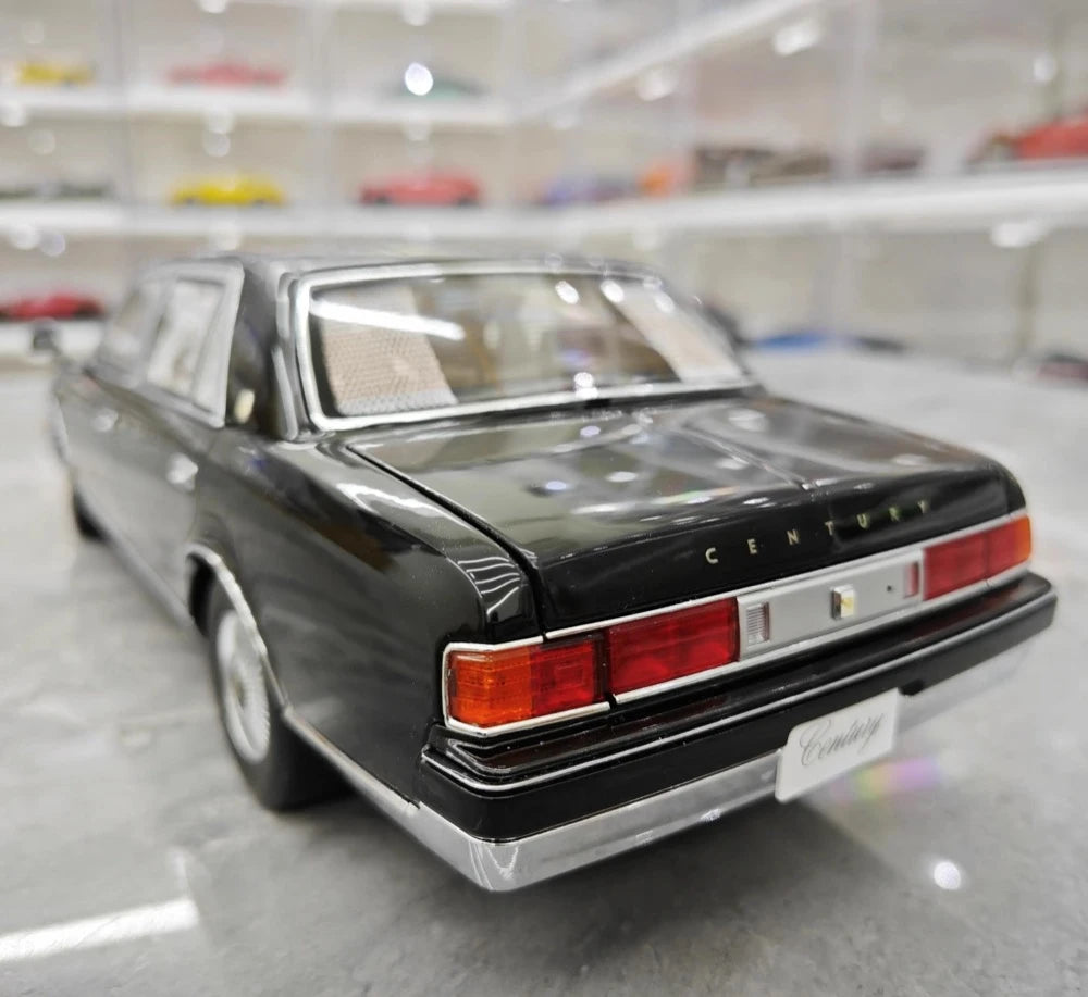 Almost Real Toyota 1997 Century Black 1:18 – Collectible Diecast Model Die-Cast