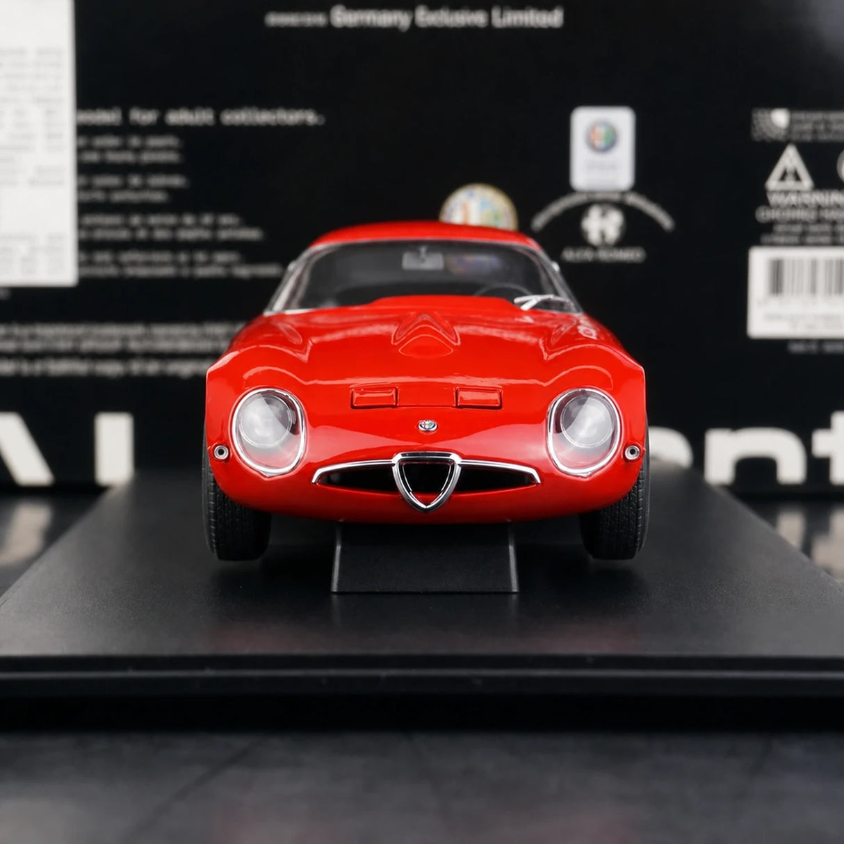 AutoArt Alfa Romeo 1963 Giulia TZ Red 1:18 – Modelo Colecionável de Metal Fundido