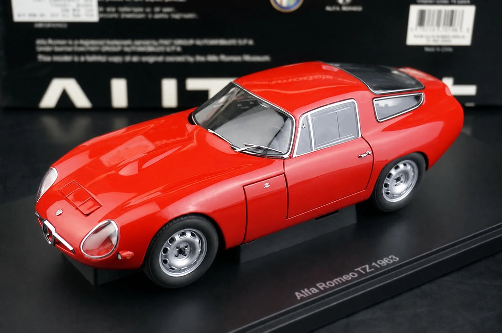 AutoArt Alfa Romeo 1963 Giulia TZ Red 1:18 – Modelo Colecionável de Metal Fundido