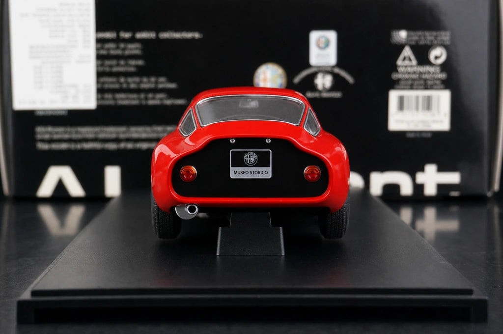 AutoArt Alfa Romeo 1963 Giulia TZ Red 1:18 – Modelo Colecionável de Metal Fundido