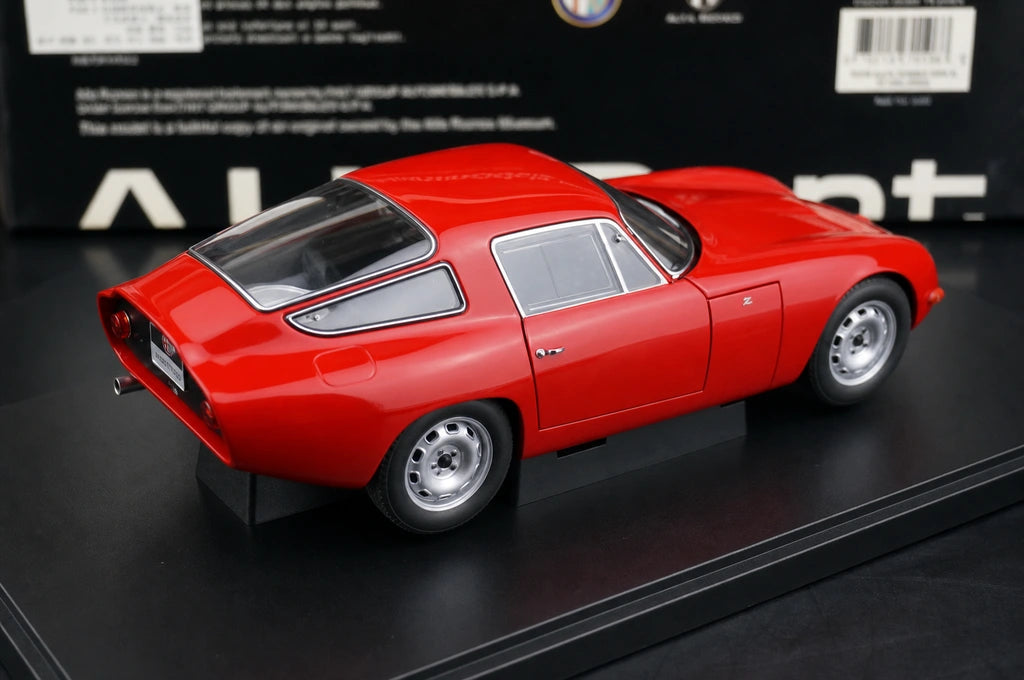 AutoArt Alfa Romeo 1963 Giulia TZ Red 1:18 – Modelo Colecionável de Metal Fundido