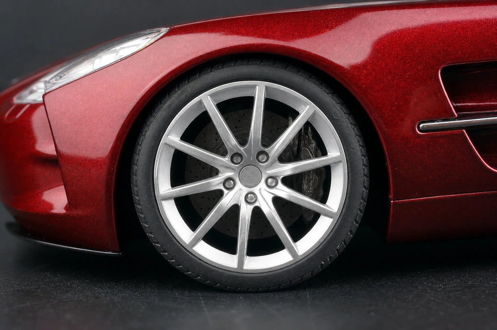 AutoArt Aston Martin 2009 One-77 ميلان ريد 1:18 – نموذج معدني قابل للجمع من القالب المصبوب