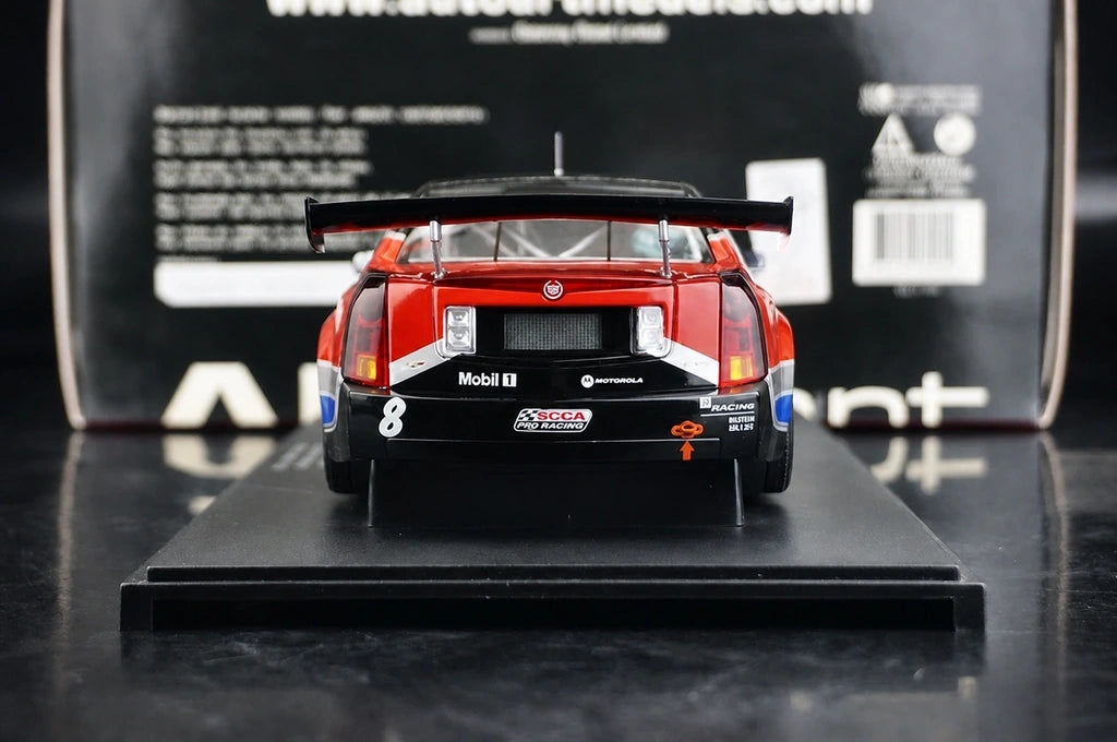 Cadillac 2004 CTS-V SCCA #8 1:18 diecast verzamelmodel van AutoArt - aanzicht 5