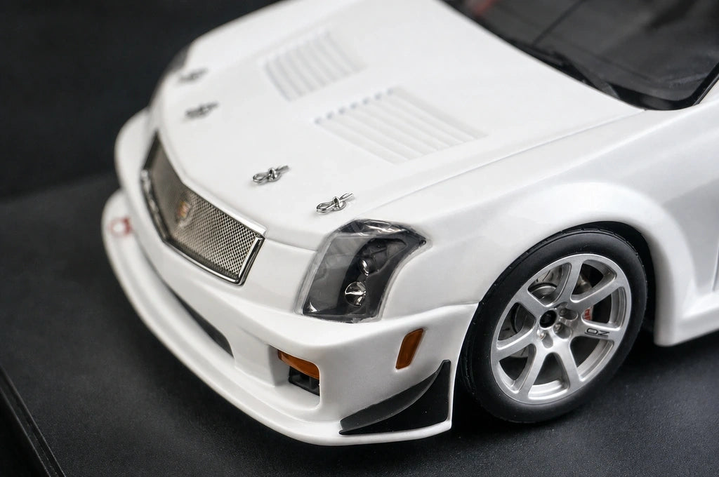 AutoArt Cadillac 2004 CTS-V White Red Accent 1:18 – Collectible Diecast Model Die-Cast