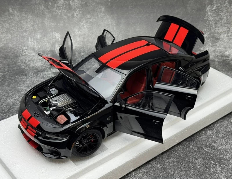 AutoArt Dodge 2020 تشارجر R-T سكات باك عريض الجسم أسود 1:18 – نموذج معدني قابل للجمع مصنوع من القالب المصبوب