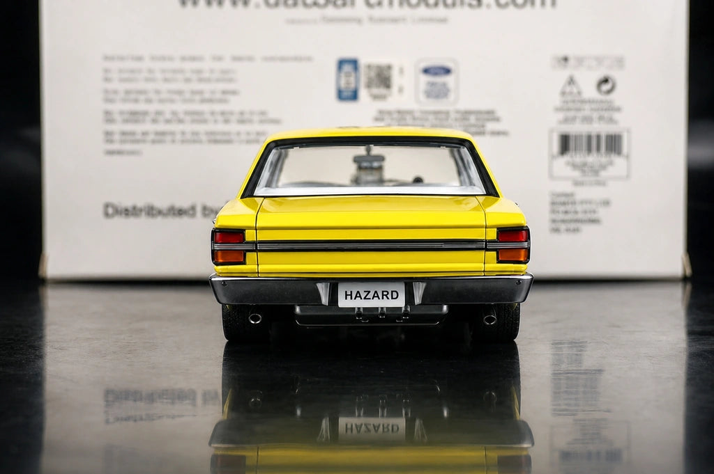 AutoArt فورد 1971 فالكون XY GTHO ستريت ماشين فلوريسنت أصفر 1:18 – نموذج معدني قابل للجمع مصبوب.