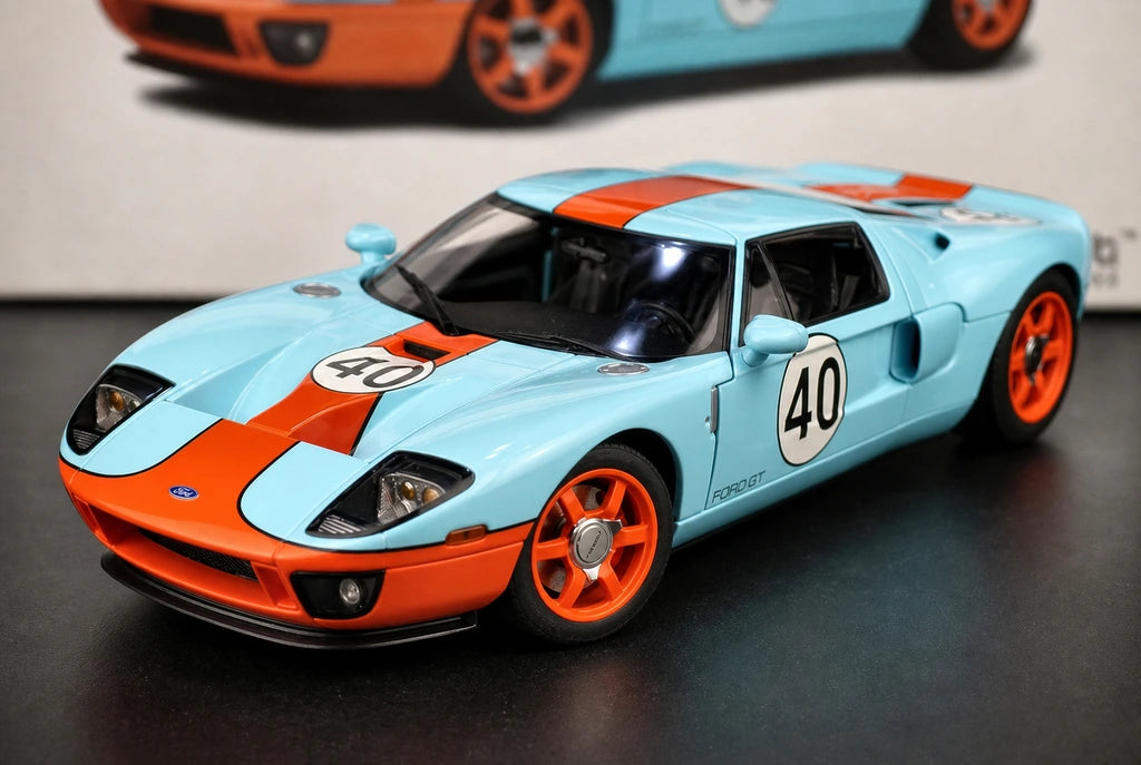 AutoArt فورد 2004 GT جلف ليفري 1:18 – نموذج معدني قابل للجمع مصبوب.