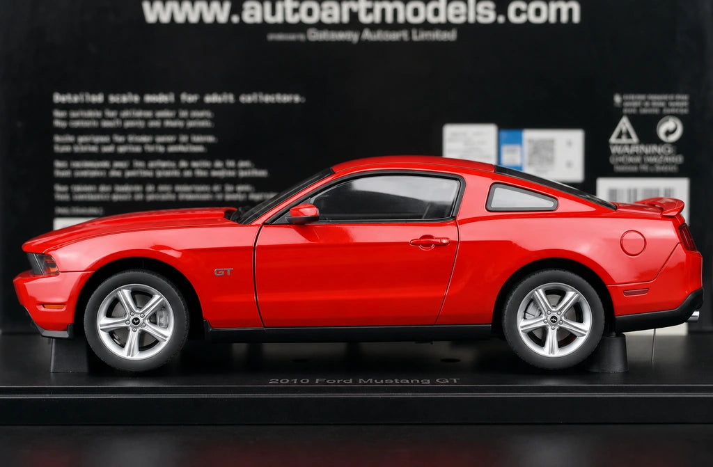 AutoArt فورد 2010 موستانج GT ريد 1:18 – نموذج معدني قابل للجمع مصبوب.