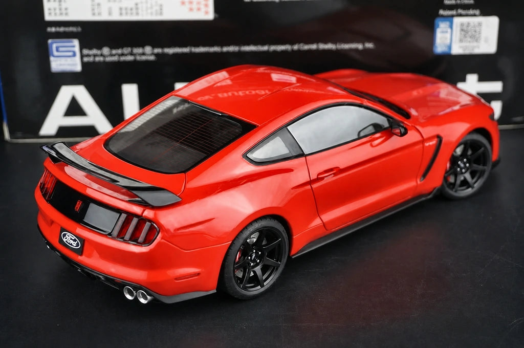 AutoArt فورد 2016 شيلبي موستانج GT350R ريد 1:18 – نموذج معدني قابل للجمع من القالب المصبوب