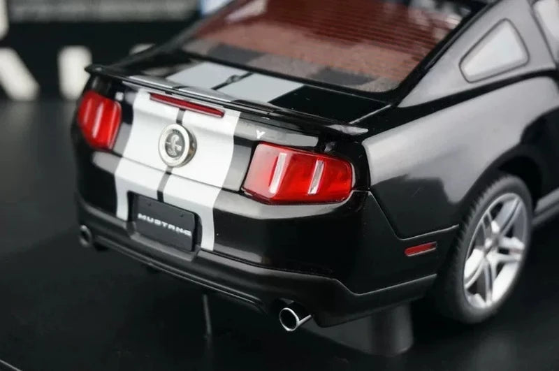 AutoArt فورد 2020 موستانج شيلبي GT500 بلاك 1:18 – نموذج معدني قابل للجمع
