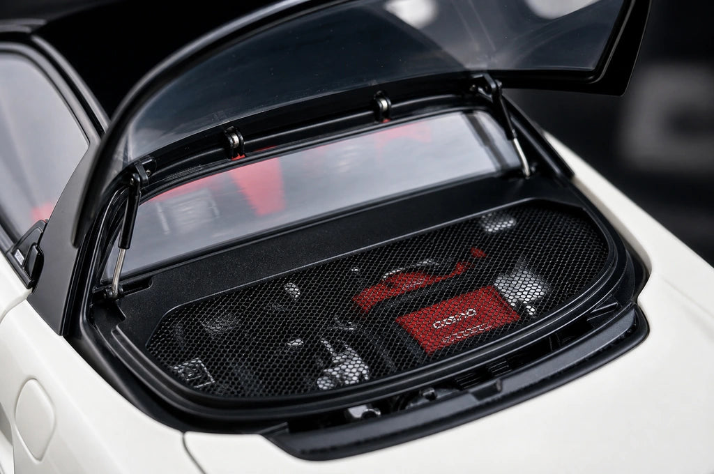 AutoArt Honda 2002 NSX-R NA2 Cofano in Carbonio 1:18 Bianco – Modello da collezione in metallo pressofuso