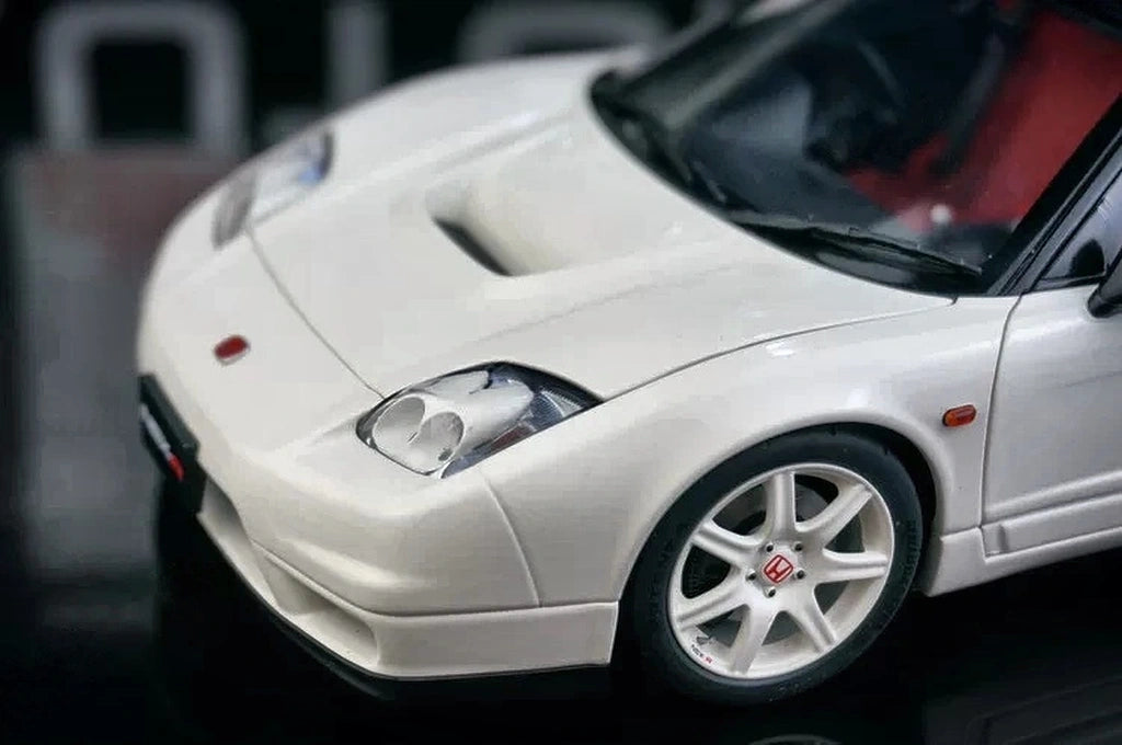 AutoArt Honda 2002 NSX-R NA2 وايت 1:18 – نموذج معدني قابل للجمع من القالب المصبوب