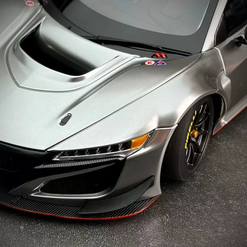 AutoArt Honda 2018 NSX GT3 سيلفر 1:18 – نموذج معدني قابل للجمع مصبوب، مصبوب.