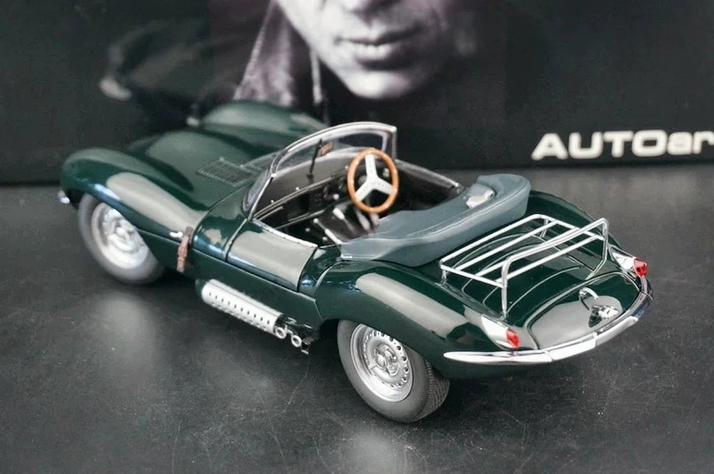 AutoArt Jaguar 1957 XK-SS Steve McQueen 1:18 – samlarobjekt gjuten modell gjutet