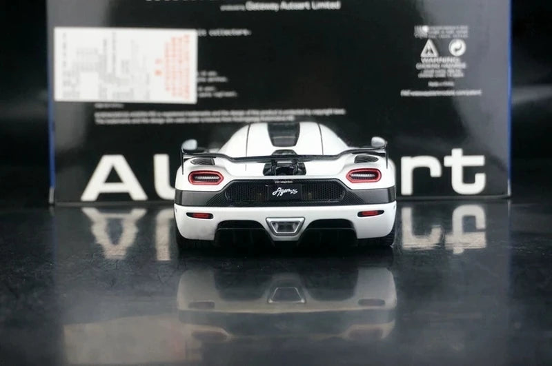 AutoArt Koenigsegg 2015 Agera RS وايت 1:18 – نموذج معدني قابل للجمع من القالب المصبوب