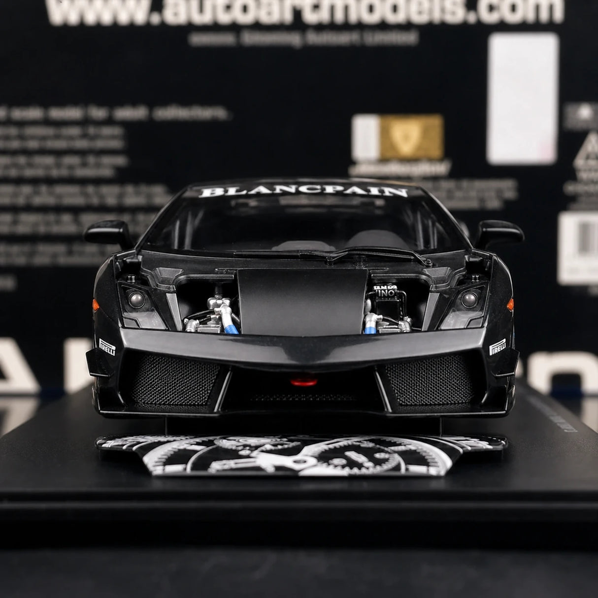 AutoArt Lamborghini 2009 Gallardo LP560-4 طلاء سوبر تروفيو بلانبان 1:18 – نموذج معدني قابل للجمع مصبوب.