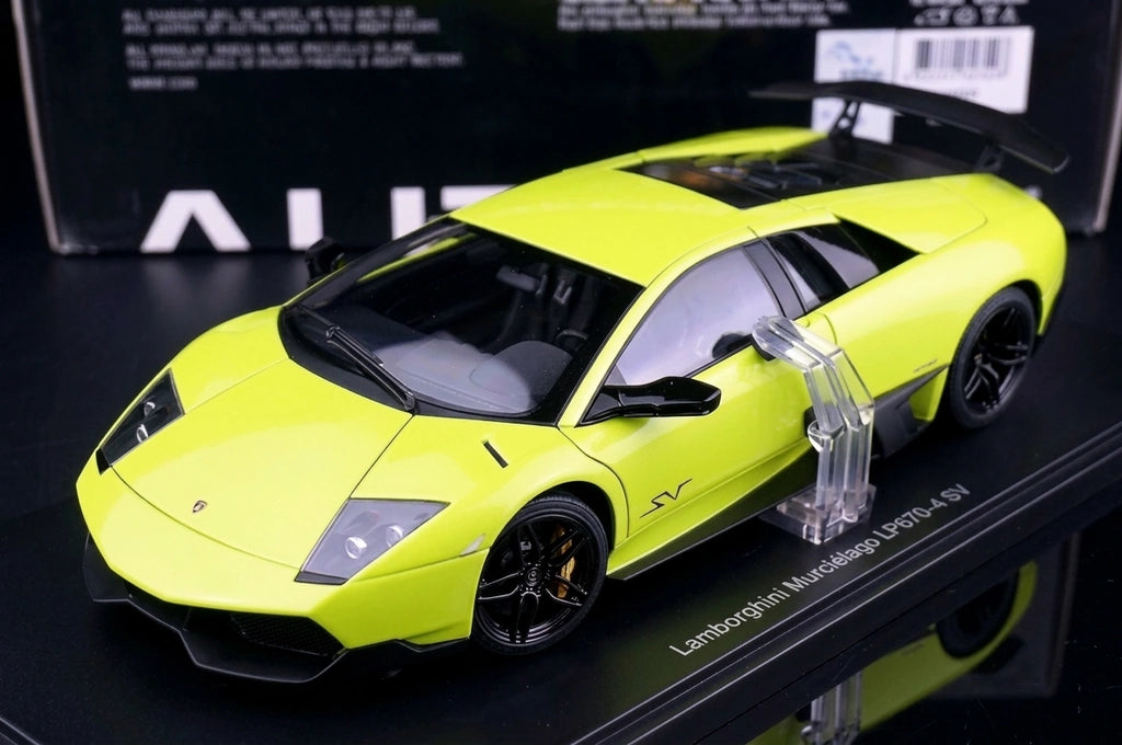 AutoArt Lamborghini 2009 Murcielago LP670-4 SV Green 1:18 – Collectible Diecast Model Die-Cast