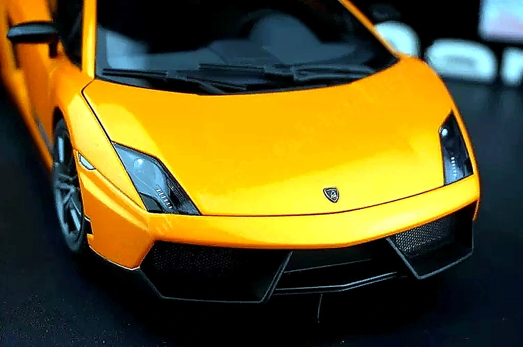 AutoArt Lamborghini 2010 Gallardo LP570-4 Superleggera Orange 1:18 – Collectible Diecast Model Die-Cast