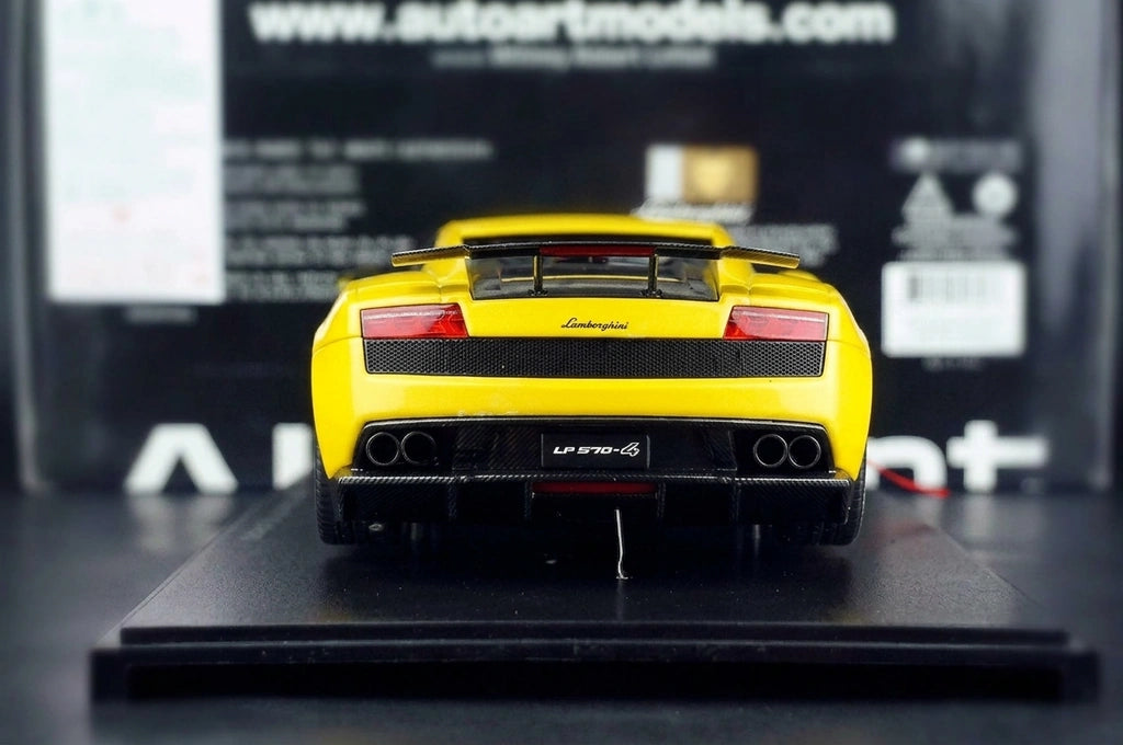AutoArt Lamborghini 2010 Gallardo LP570-4 Superleggera Yellow 1:18 – Modello da collezione in pressofuso