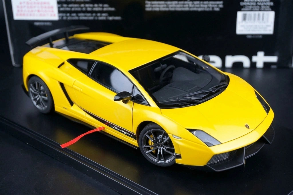 AutoArt Lamborghini 2010 Gallardo LP570-4 Superleggera Yellow 1:18 – Modello da collezione in pressofuso