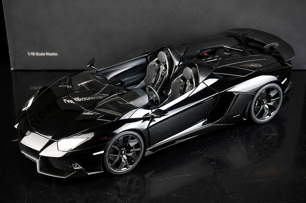 AutoArt Lamborghini 2012 Aventador J Black 1:18 – نموذج معدني قابل للجمع من القالب المصبوب