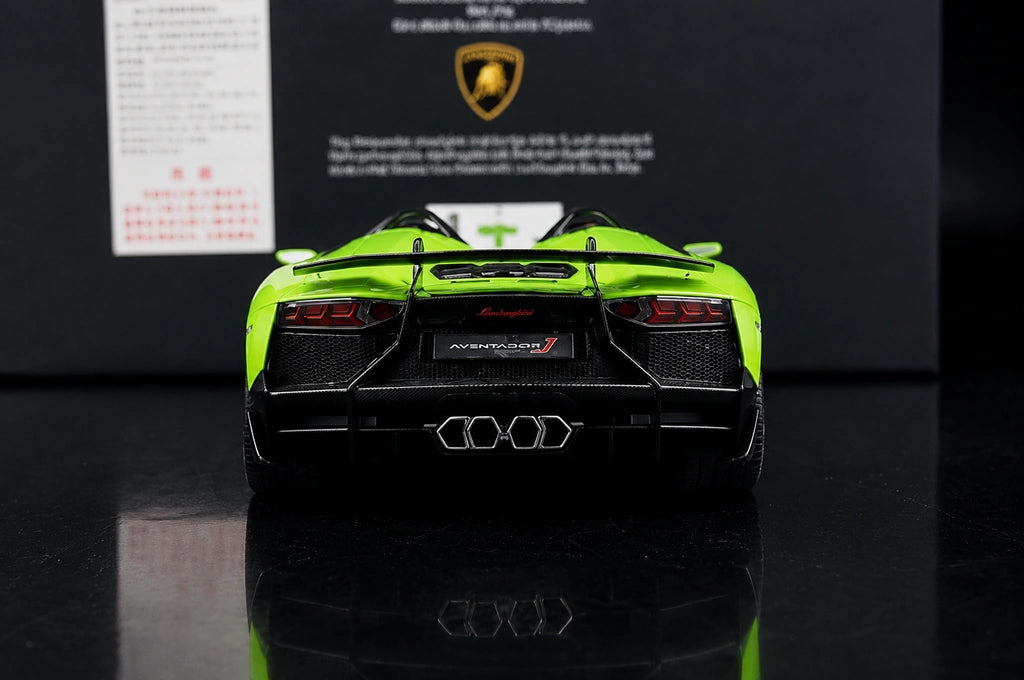 AutoArt Lamborghini 2012 Aventador J Green 1:18 – Collectible Diecast Model Die-Cast