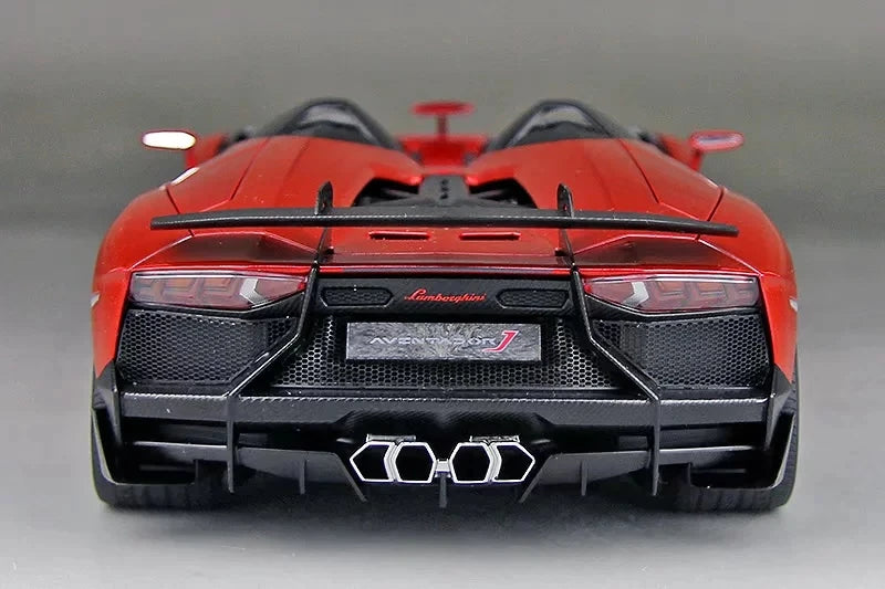 AutoArt Lamborghini 2012 Aventador جي ريد 1:18 – نموذج معدني قابل للجمع من القالب المصبوب