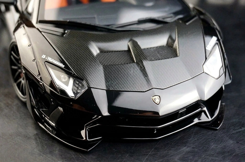 AutoArt Lamborghini 2012 Aventador LP700-4 LB-ووركس بلاك 1:18 – نموذج معدني قابل للجمع من القالب المصبوب