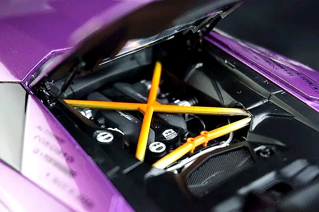 AutoArt Lamborghini 2012 Aventador LP700-4 LB-ووركس بنفسجي 1:18 – نموذج معدني قابل للجمع من القالب المصبوب