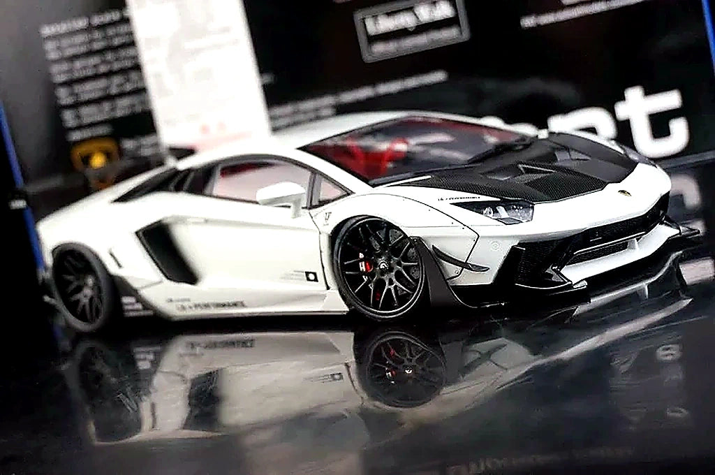 AutoArt Lamborghini 2012 Aventador LP700-4 LB-Works White 1:18 – Modello da collezione in metallo pressofuso