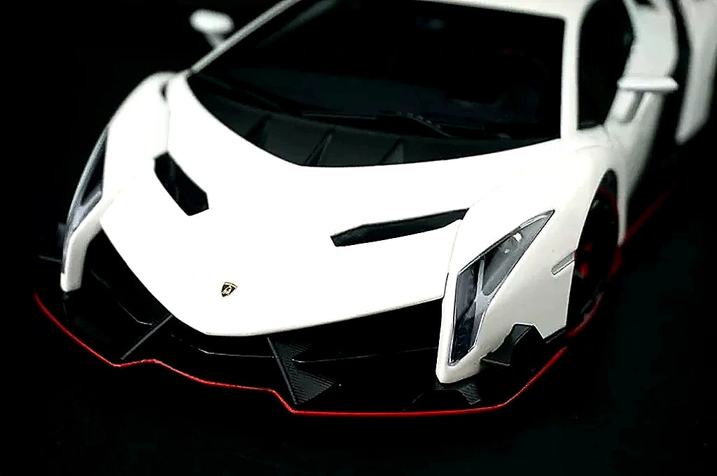 AutoArt Lamborghini 2013 Veneno White 1:18 – Modello da collezione in pressofuso