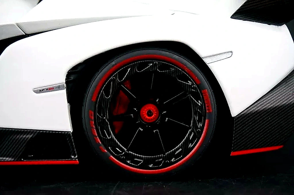 AutoArt Lamborghini 2013 Veneno White 1:18 – Modello da collezione in pressofuso