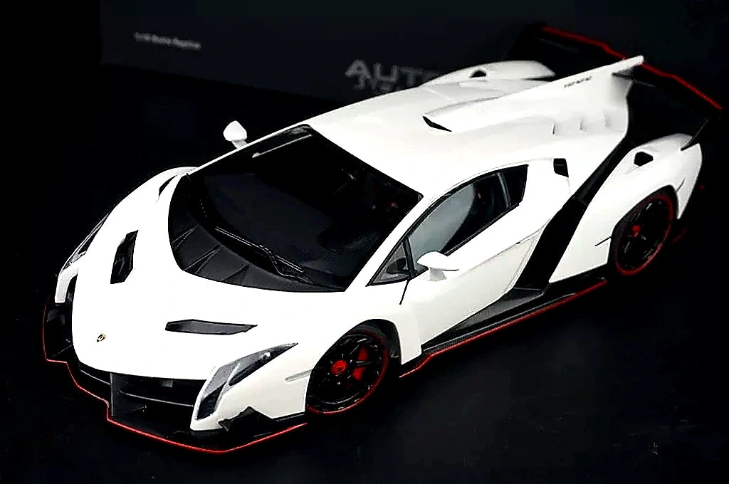 AutoArt Lamborghini 2013 Veneno White 1:18 – Modello da collezione in pressofuso