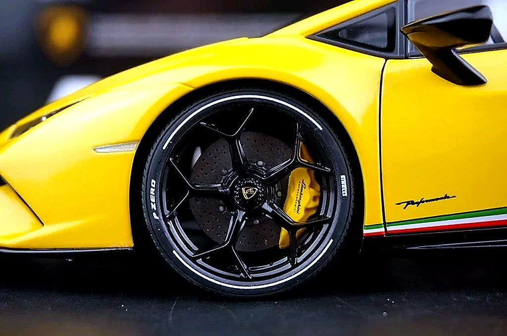 AutoArt Lamborghini 2014 Huracan LP610-4 Yellow 1:18 – Collectible Diecast Model Die-Cast