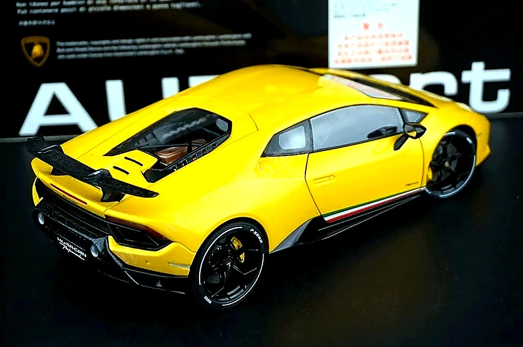 AutoArt Lamborghini 2014 Huracan LP610-4 Yellow 1:18 – Collectible Diecast Model Die-Cast