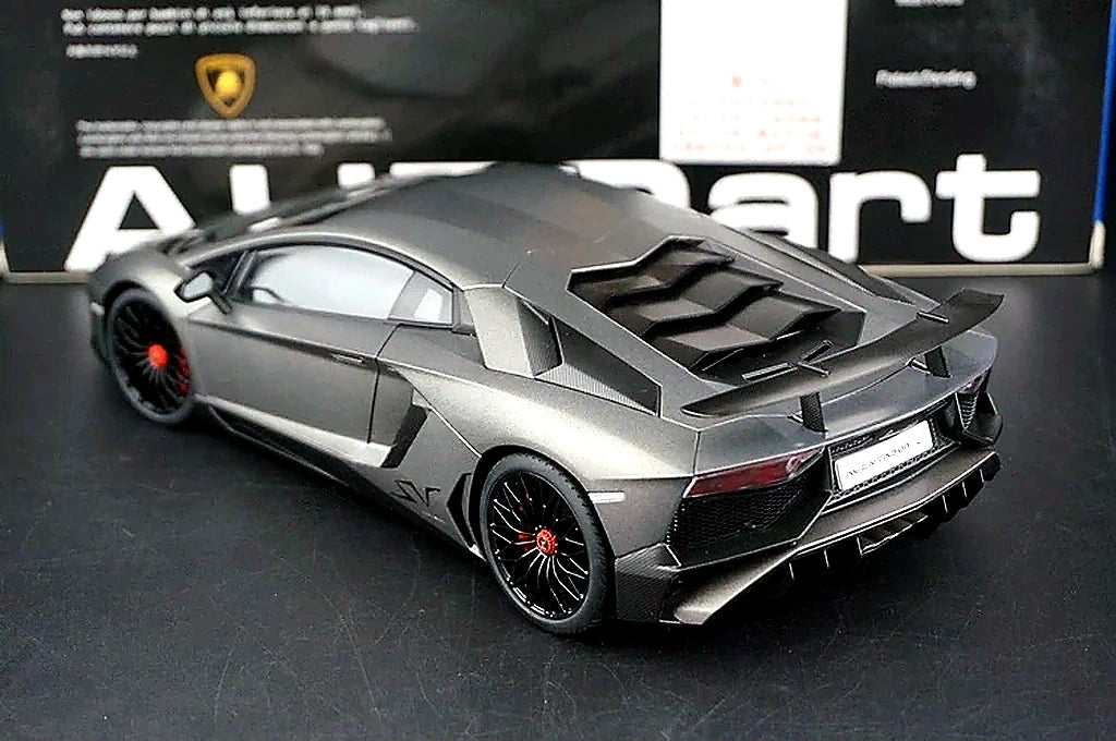 AutoArt Lamborghini 2015 Aventador LP750-4 SV Gray 1:18 – Modello da collezione pressofuso