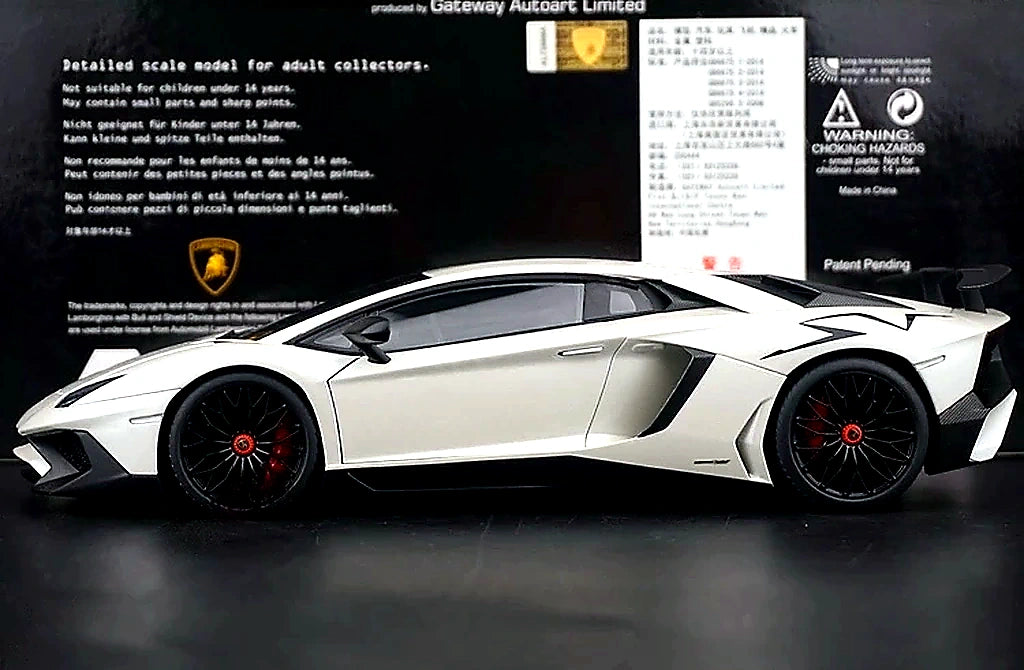 AutoArt Lamborghini 2015 Aventador LP750-4 SV White 1:18 – Modello da collezione pressofuso