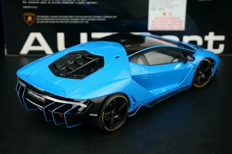 AutoArt Lamborghini 2016 سينتيناريو LP770-4 بلو 1:18 – نموذج معدني قابل للجمع مصبوب.