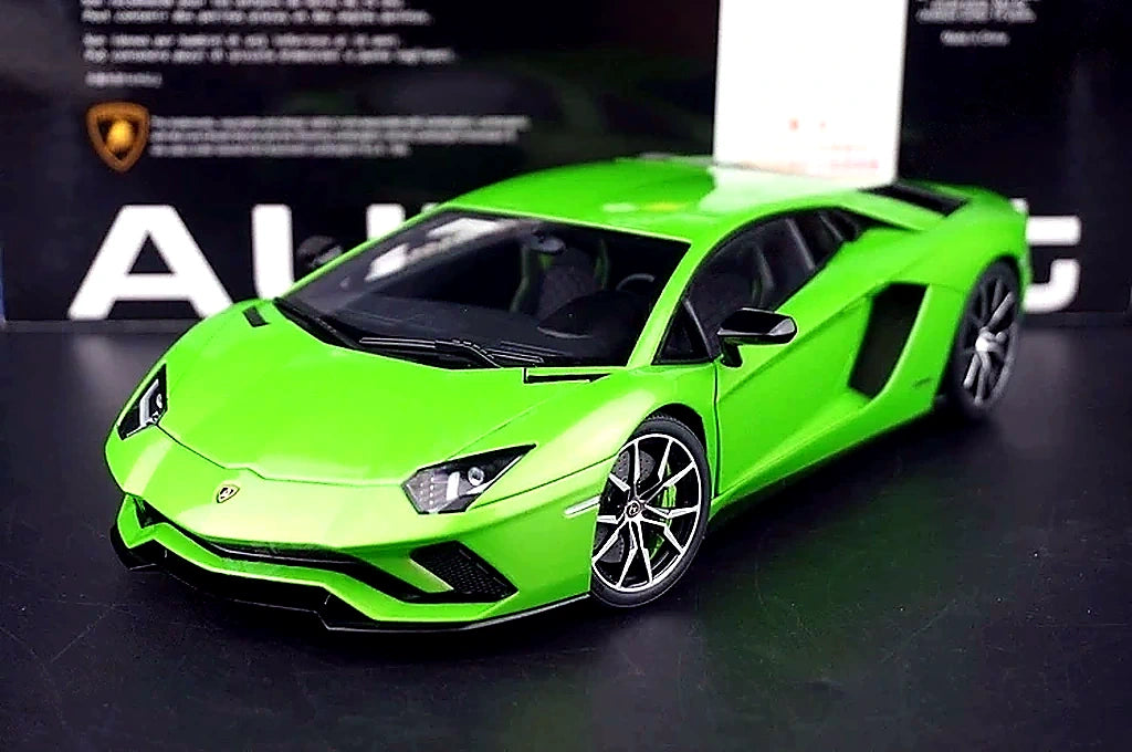 AutoArt Lamborghini 2017 Aventador S LP740-4 Green 1:18 – Collectible Diecast Model Die-Cast