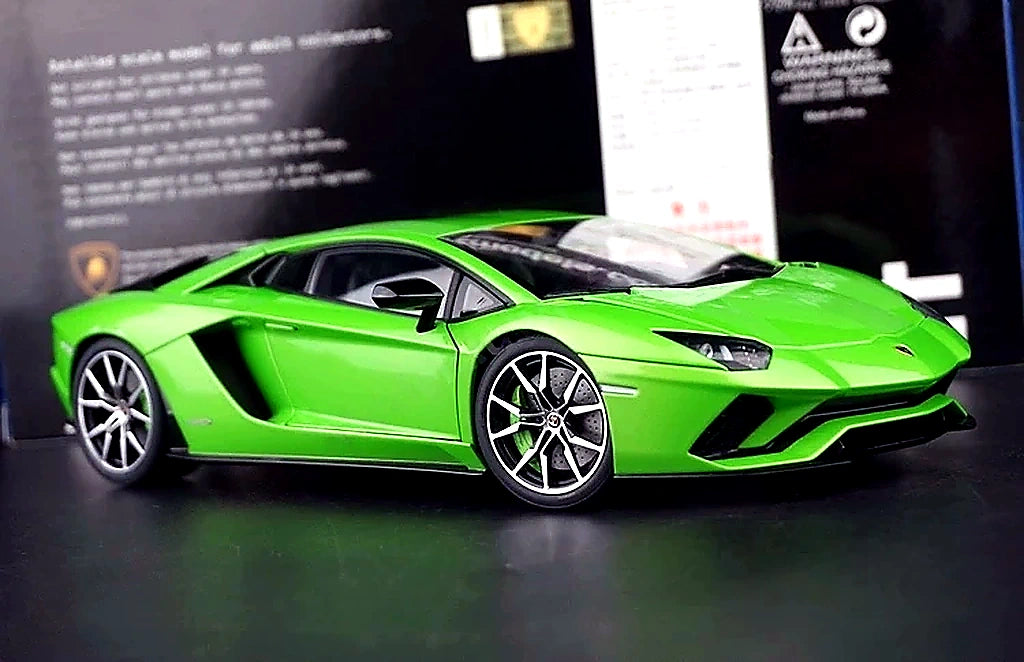 AutoArt Lamborghini 2017 Aventador S LP740-4 Green 1:18 – Collectible Diecast Model Die-Cast