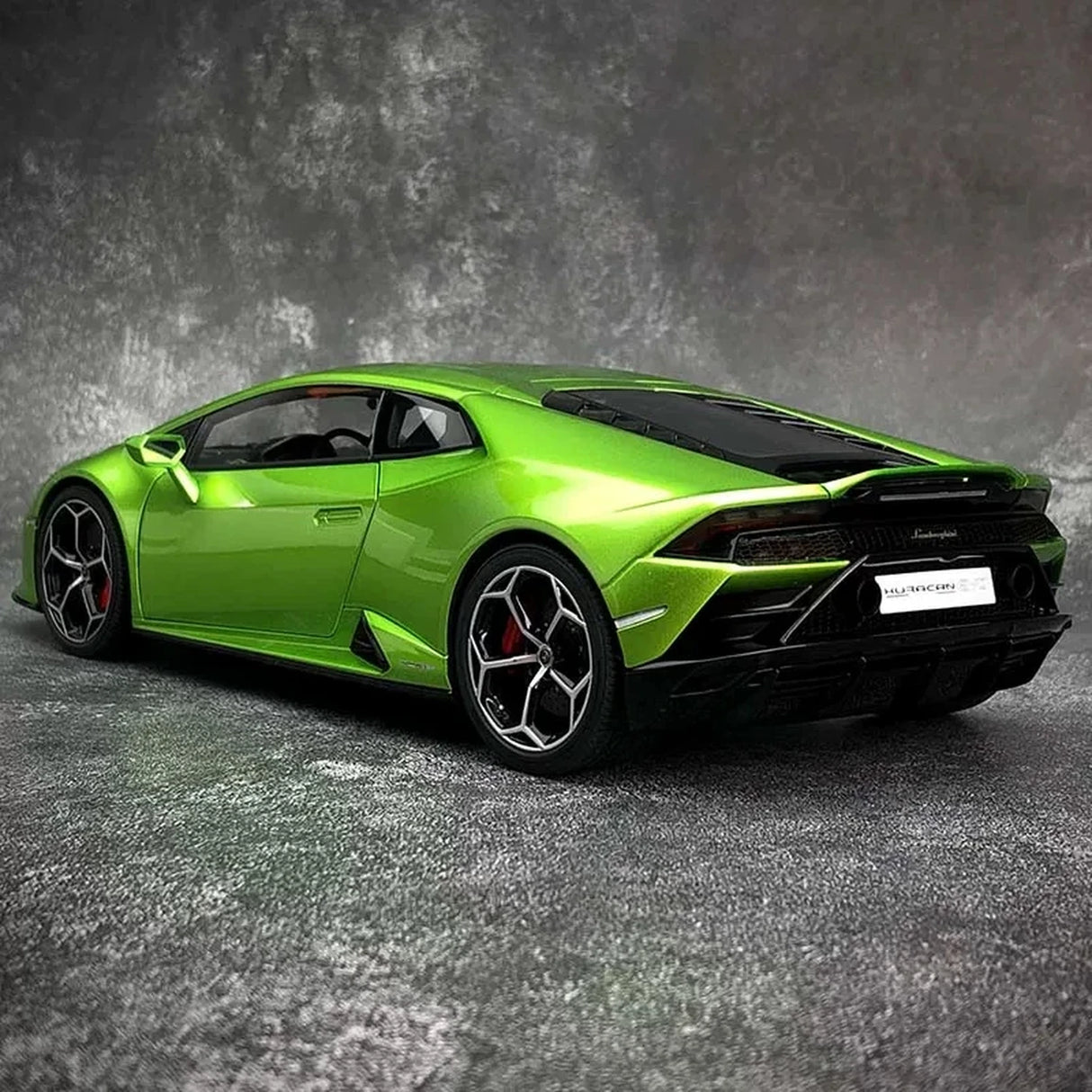 AutoArt Lamborghini 2019 Huracan EVO Green 1:18 – Collectible Diecast Model Die-Cast