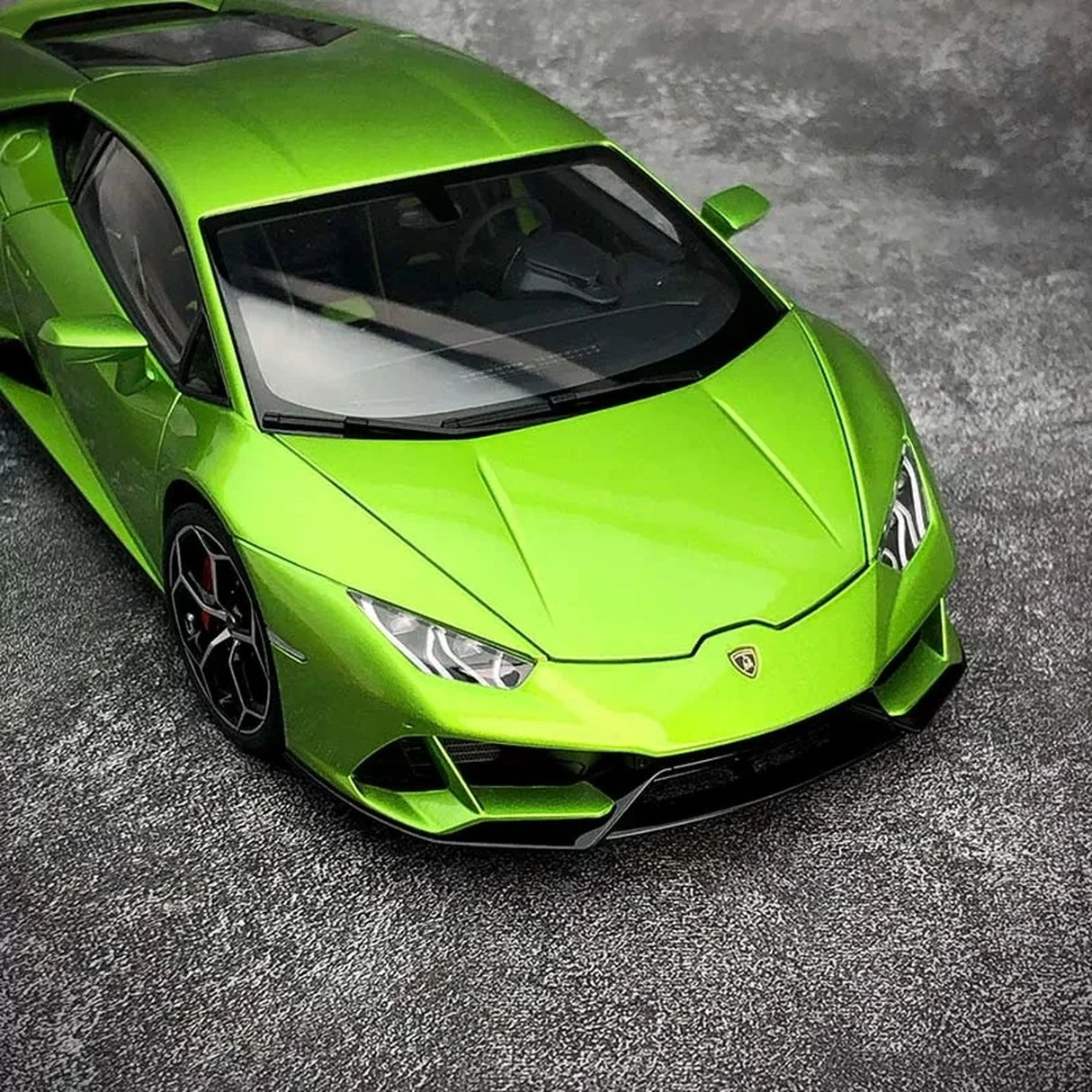 AutoArt Lamborghini 2019 Huracan EVO Green 1:18 – Collectible Diecast Model Die-Cast